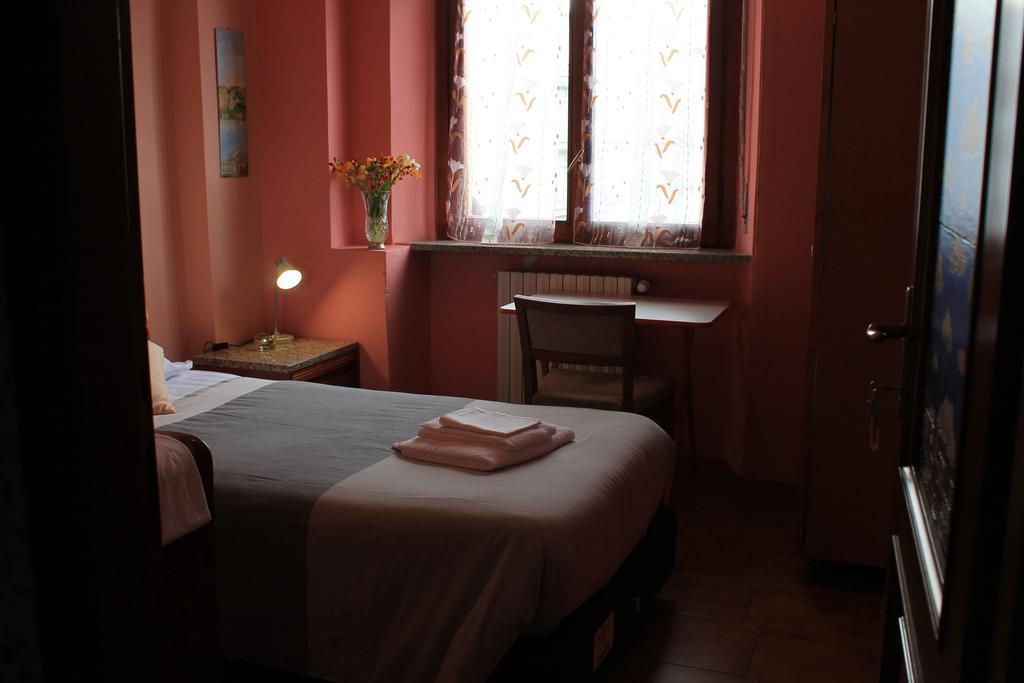 Star One Hotel Milánó Kültér fotó