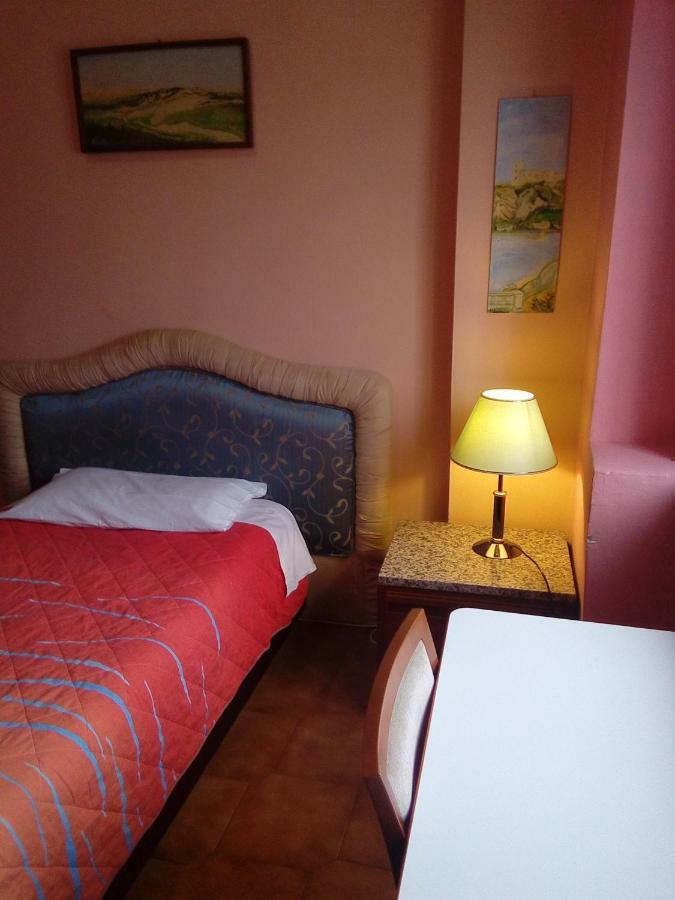 Star One Hotel Milánó Kültér fotó
